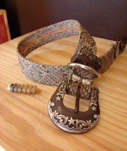 rattlesnake_custom_leather_dog_collar